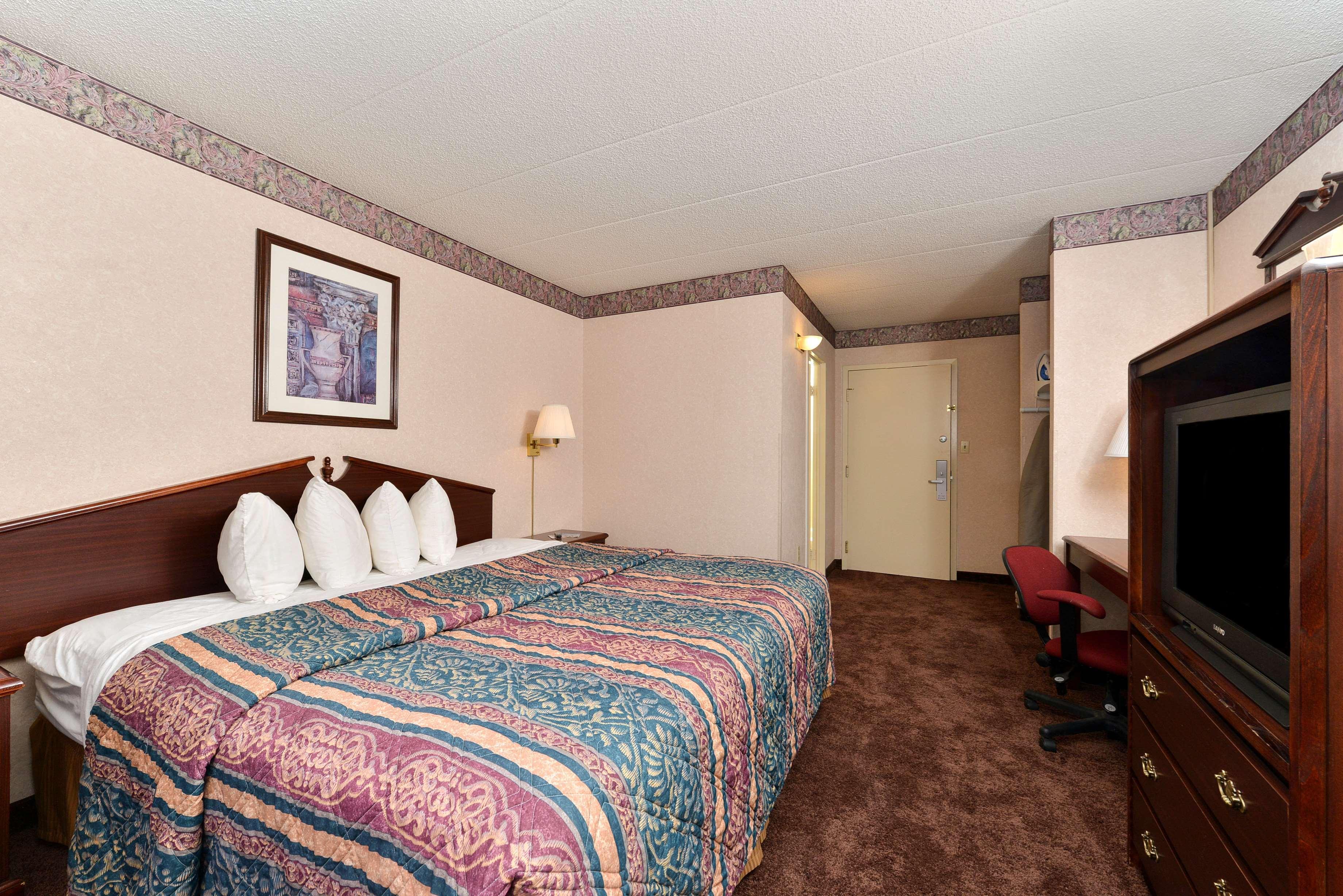 Baymont By Wyndham Northwood Motel Eksteriør bilde