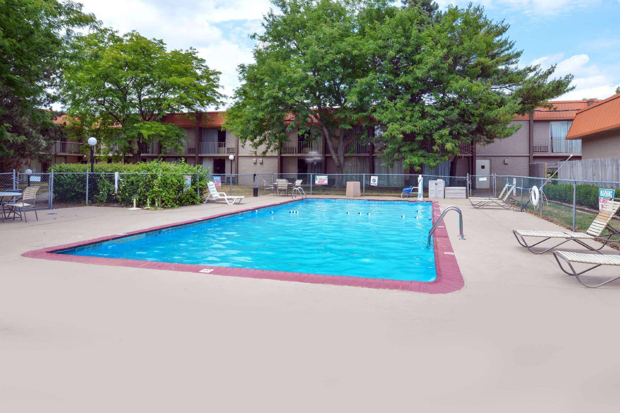 Baymont By Wyndham Northwood Motel Eksteriør bilde
