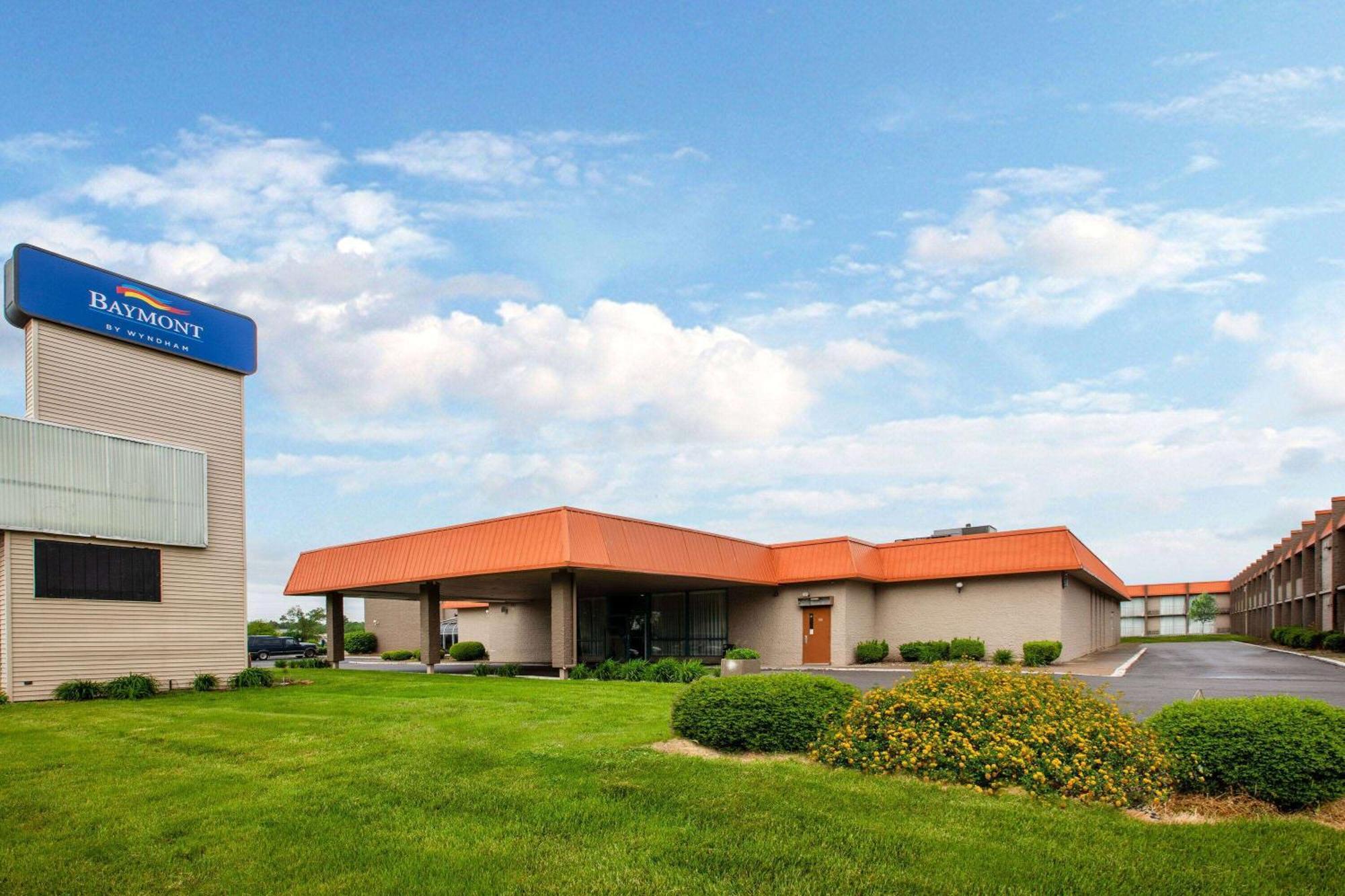 Baymont By Wyndham Northwood Motel Eksteriør bilde